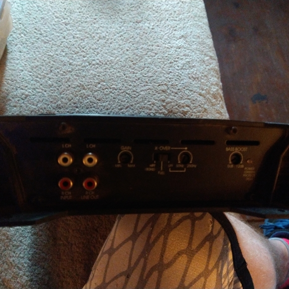 Lanzar HTG237 Heritage Series Class AB 2 Channel 1000w Sub Amplifier - Picture 3 of 4